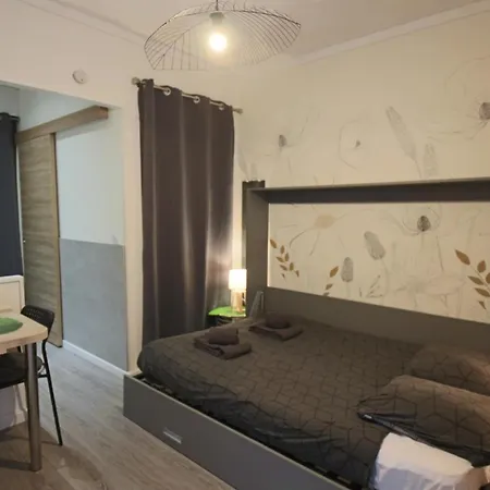 15m², Avec Terrasse Et Place De Parking * Aix-les-Bains